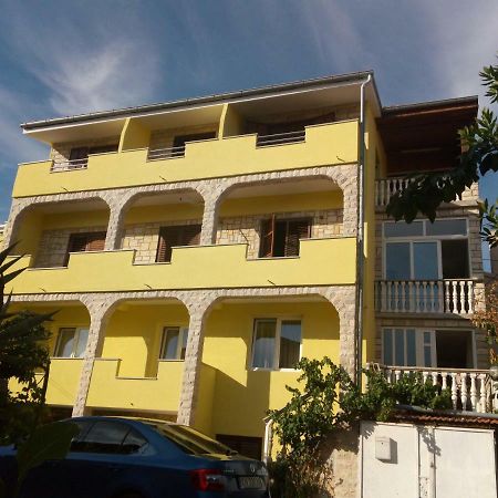 Apartment Luce And Ante Bibinje Bagian luar foto