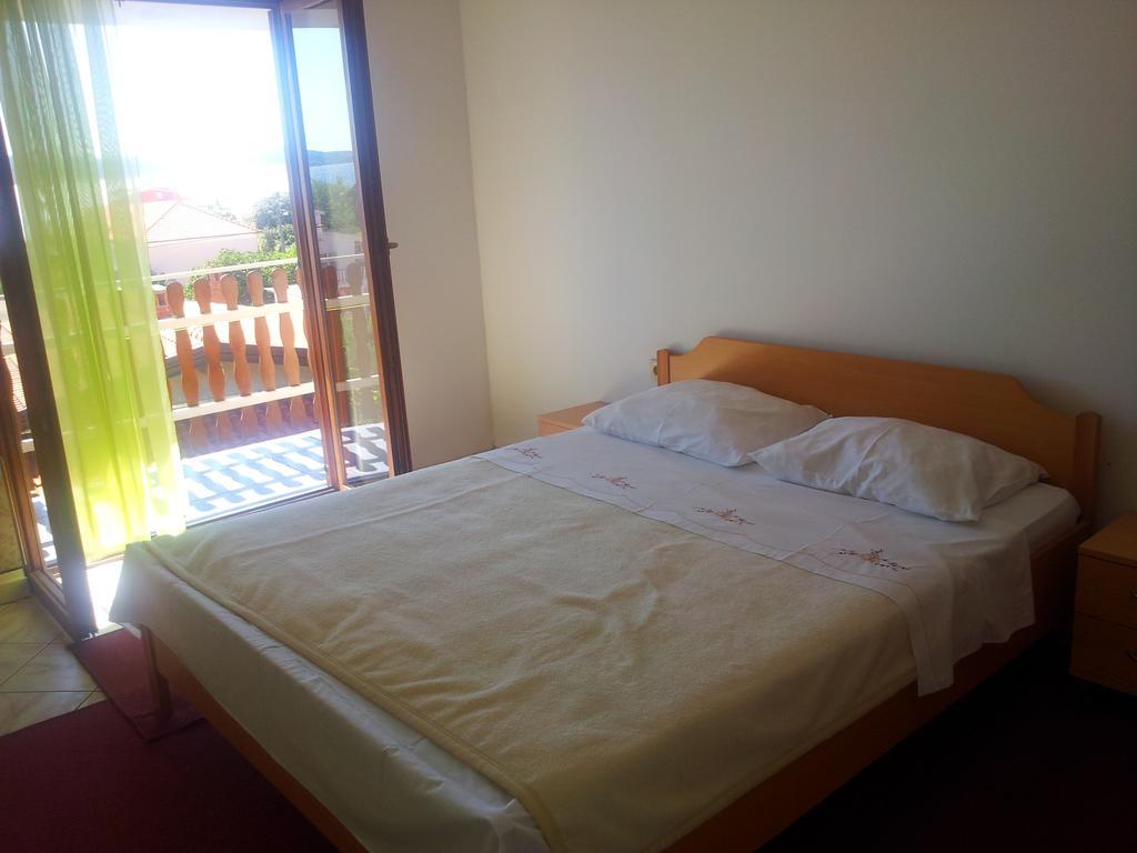Apartment Luce And Ante Bibinje Ruang foto